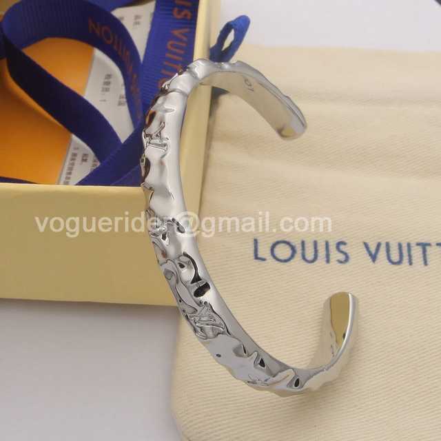 Louis Vuitton Monogram Carved jwl6924 Louis Vuitton Monogram Carved jwl6924