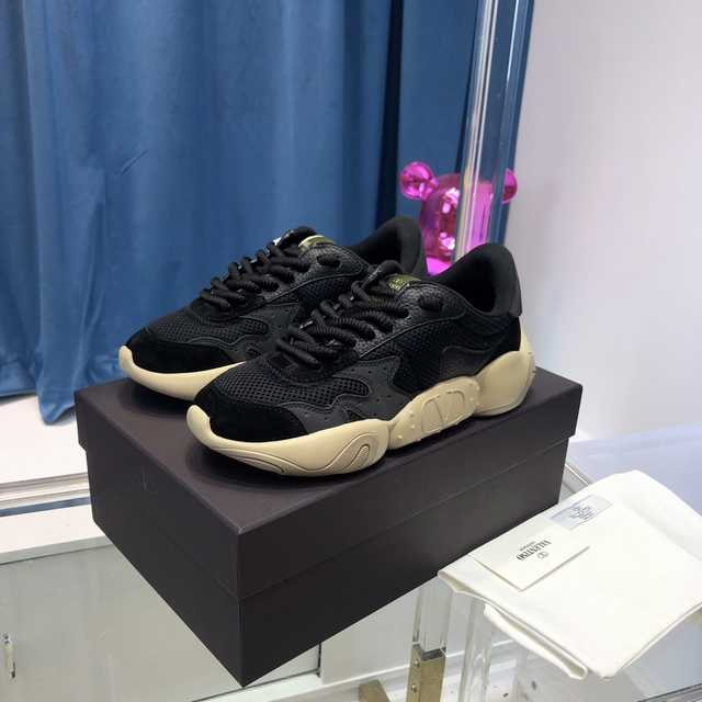 Valentino Couples sneaker