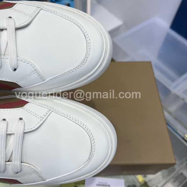 Burberry slides v1 Burberry slides v1