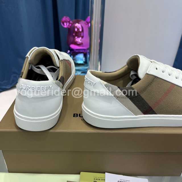 Burberry slides v1 Burberry slides v1