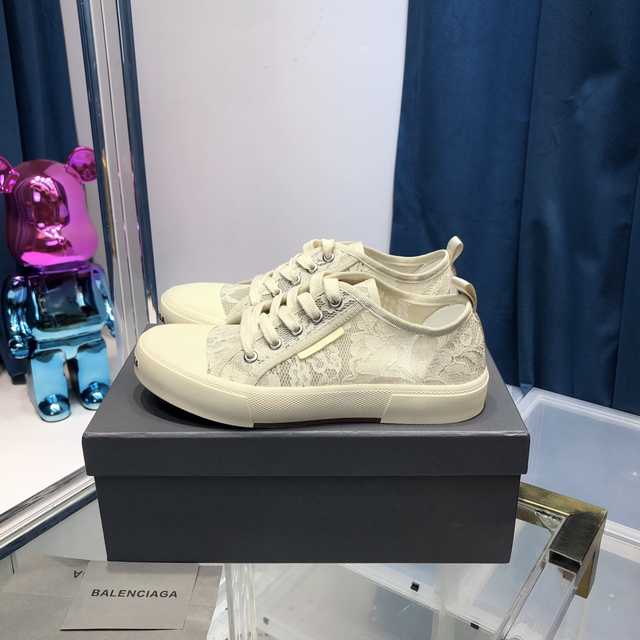 Balenciaga Paris canvas