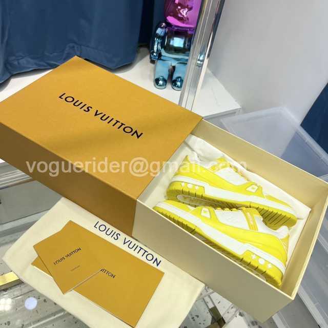 Louis Vuitton 22 runway