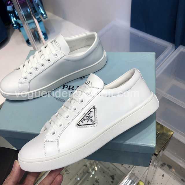 Prada 2022 slides Prada 2022 slides