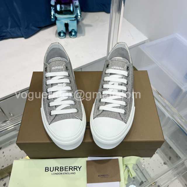 Burberry Men slides Burberry Men slides