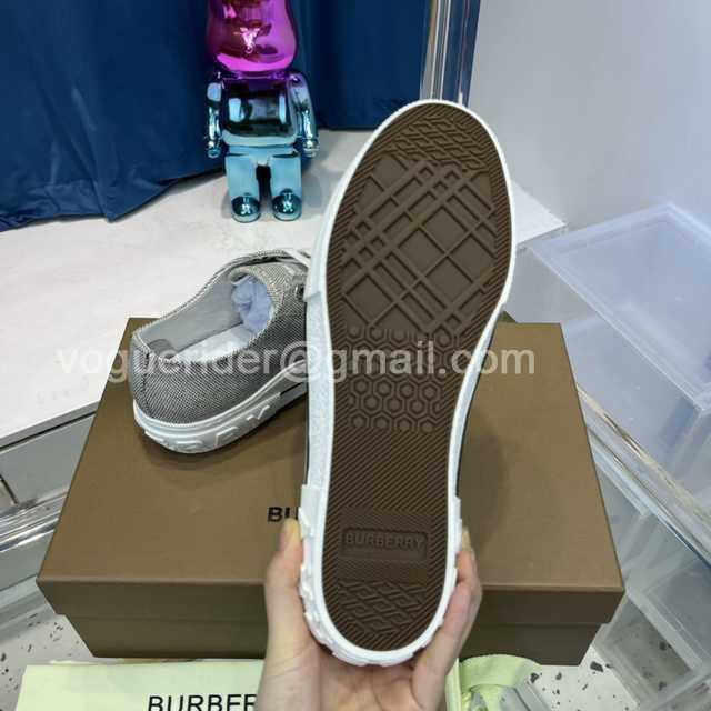 Burberry Men slides Burberry Men slides