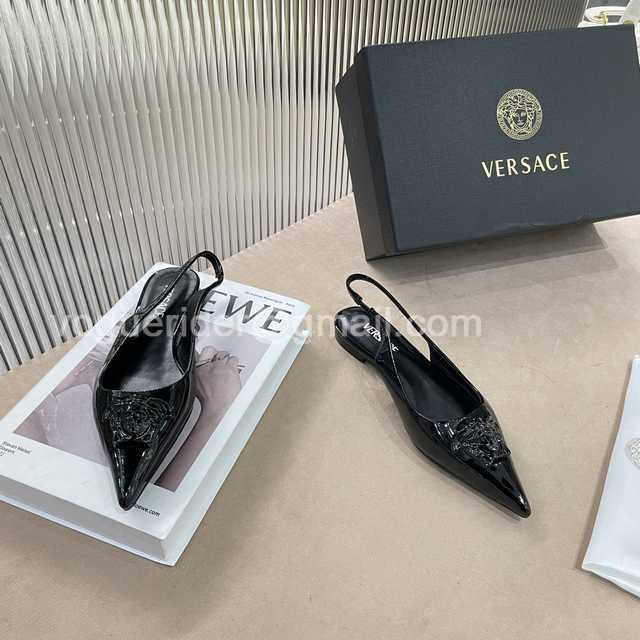 Versace 21sf patent leather Versace 21sf patent leather
