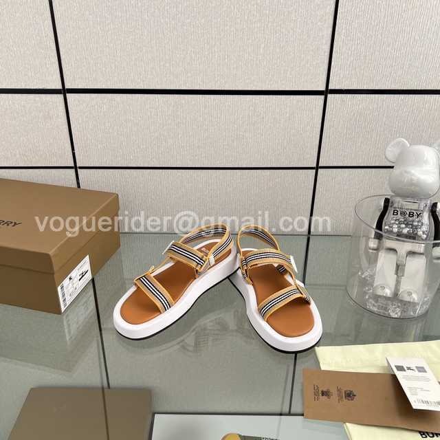 Burberry 2022 strap Burberry 2022 strap