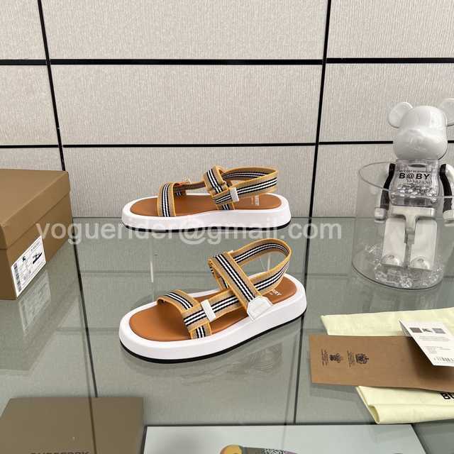 Burberry 2022 strap Burberry 2022 strap