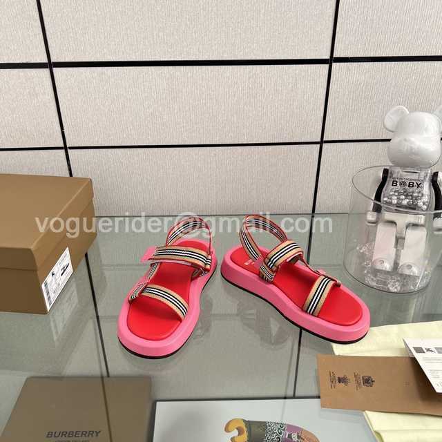 Burberry 2022 strap Burberry 2022 strap