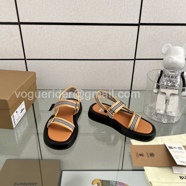 Burberry 2022 strap Burberry 2022 strap