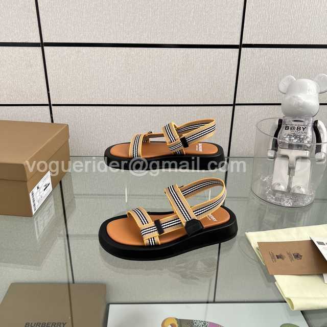 Burberry 2022 strap Burberry 2022 strap