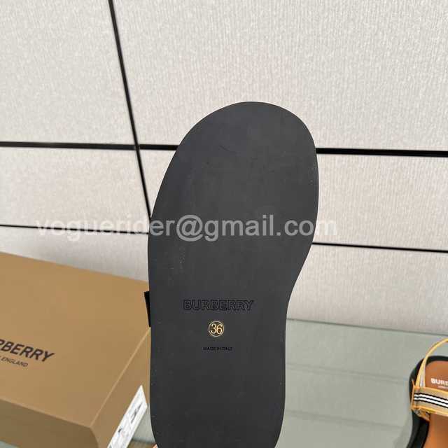 Burberry 2022 strap Burberry 2022 strap