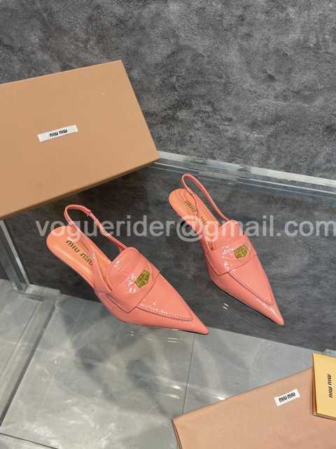 Miumiu 22ss coins Miumiu 22ss coins
