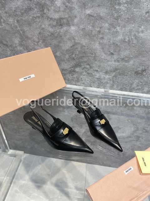 Miumiu 22ss coins Miumiu 22ss coins