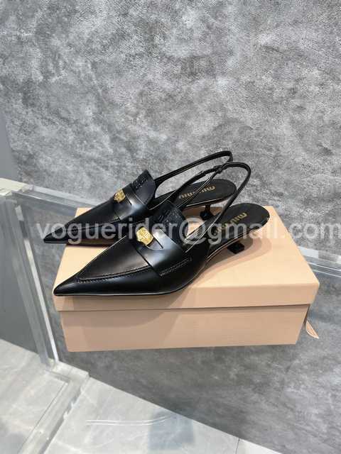Miumiu 22ss coins Miumiu 22ss coins
