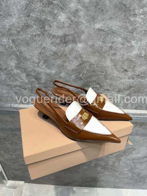 Miumiu 22ss coins Miumiu 22ss coins