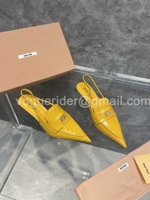 Miumiu 22ss coins Miumiu 22ss coins