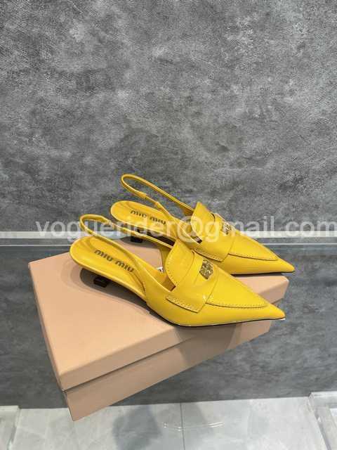 Miumiu 22ss coins Miumiu 22ss coins