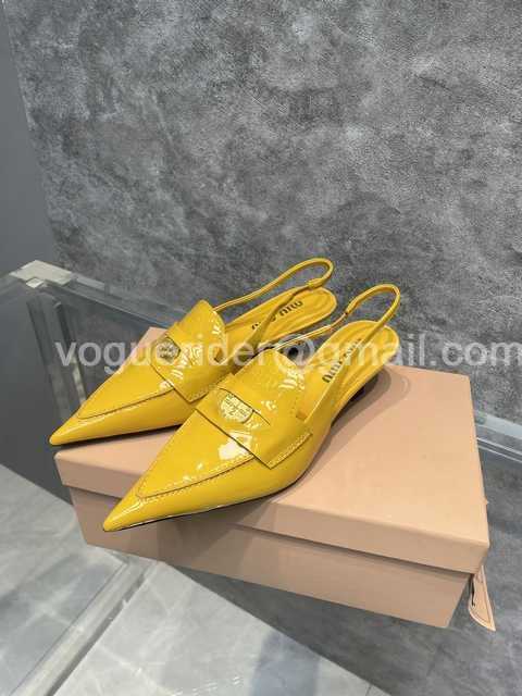 Miumiu 22ss coins Miumiu 22ss coins