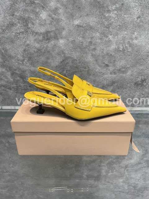 Miumiu 22ss coins Miumiu 22ss coins