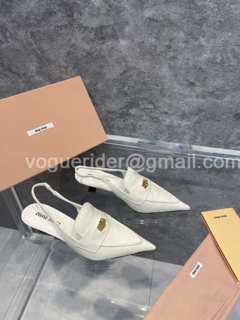 Miumiu 22ss coins Miumiu 22ss coins
