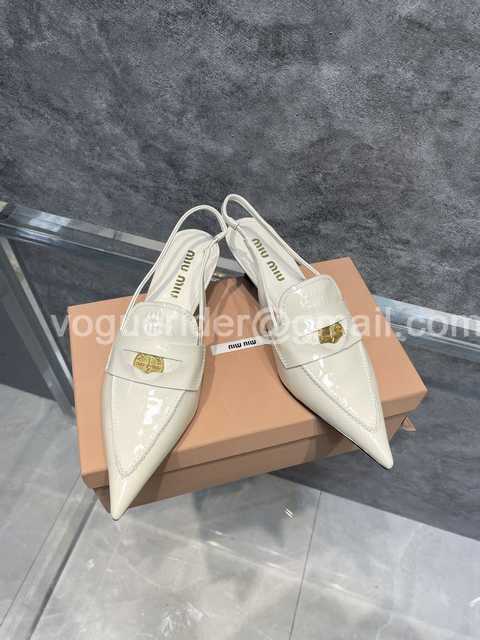 Miumiu 22ss coins Miumiu 22ss coins