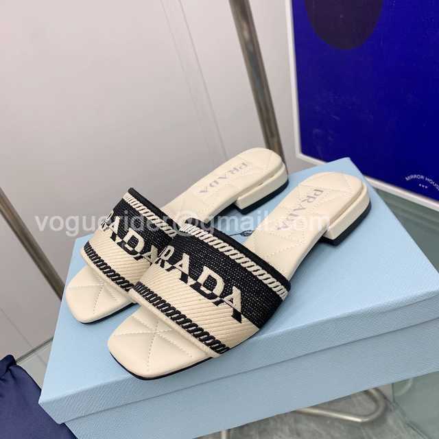 Prada 2022ss sheep Prada 2022ss sheep