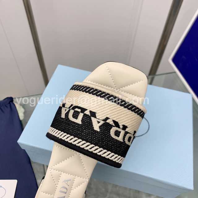 Prada 2022ss sheep Prada 2022ss sheep