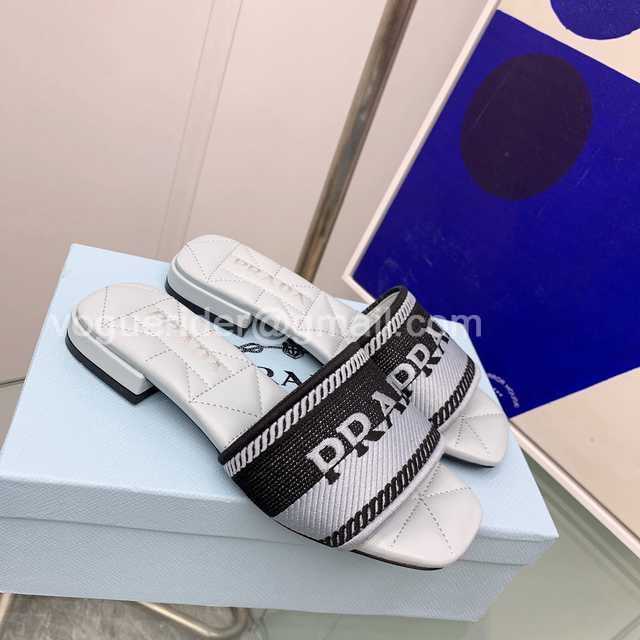 Prada 2022ss sheep Prada 2022ss sheep
