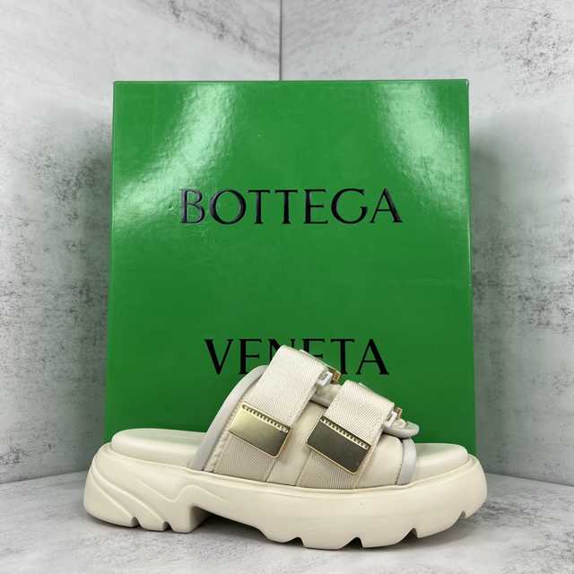 Bottega Veneta 22s Thick