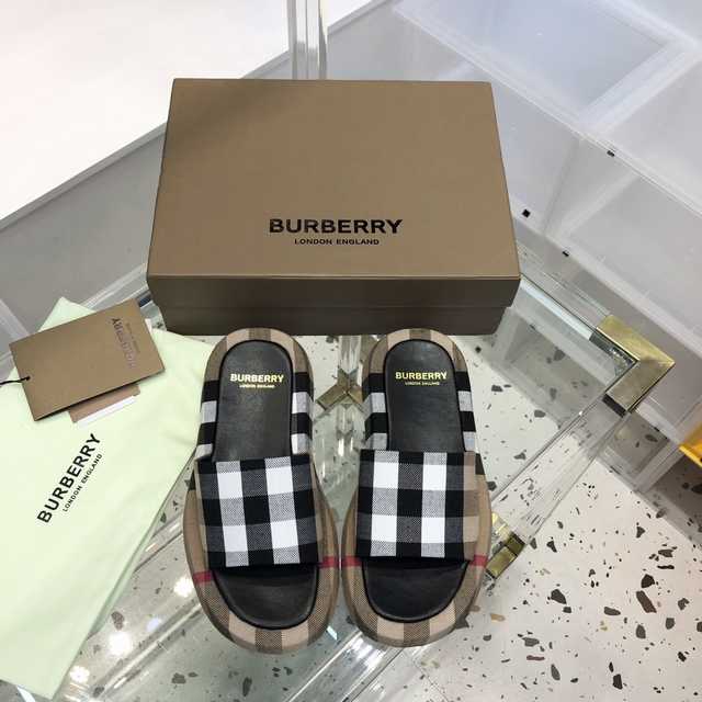 Burberry 2022 classic