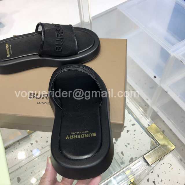 Burberry 2022 classic