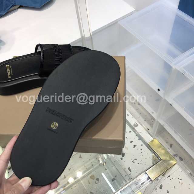 Burberry 2022 classic