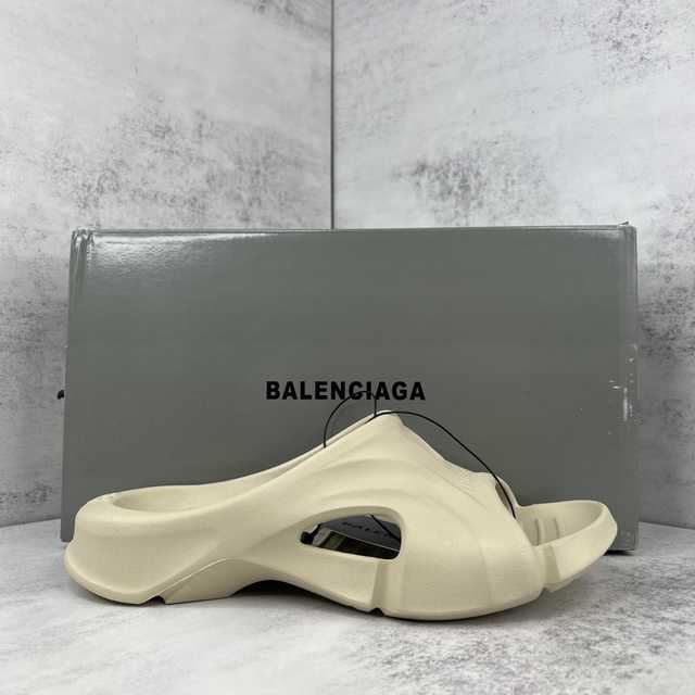 Balenciaga Mold Thong