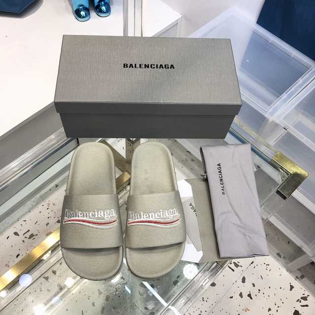 Balenciaga 22ss foaming