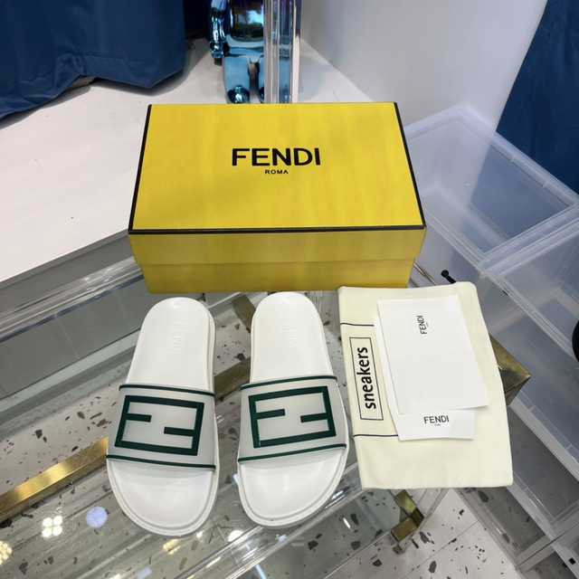 Fendi Couple PU