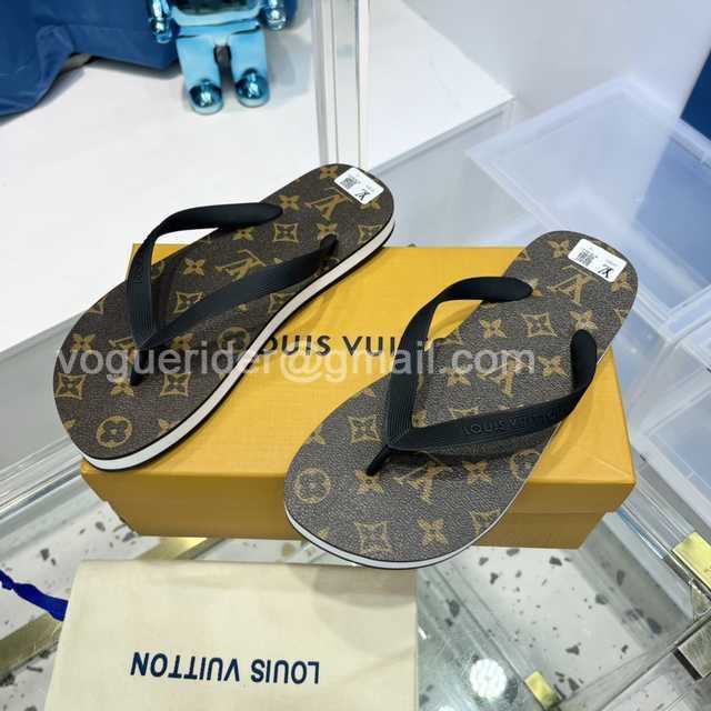 Louis Vuitton flip-flops Louis Vuitton flip-flops