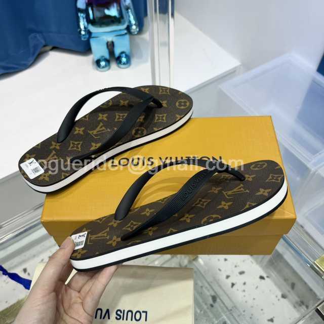 Louis Vuitton flip-flops Louis Vuitton flip-flops