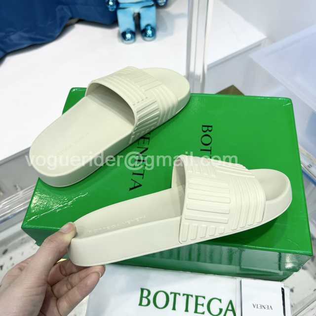 Bottega Veneta 2022 rubber