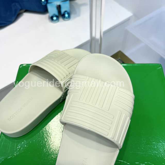 Bottega Veneta 2022 rubber