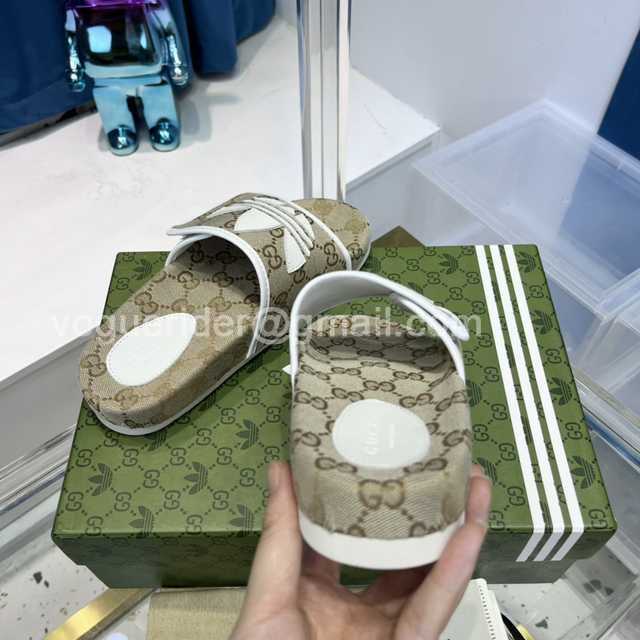 2017-5 Gucci Adidas