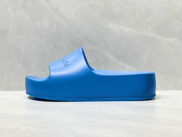 Balenciaga Chunky Slide