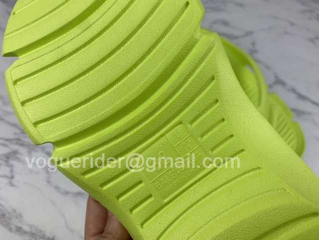 Balenciaga Mold Thong EVA Balenciaga Mold Thong EVA