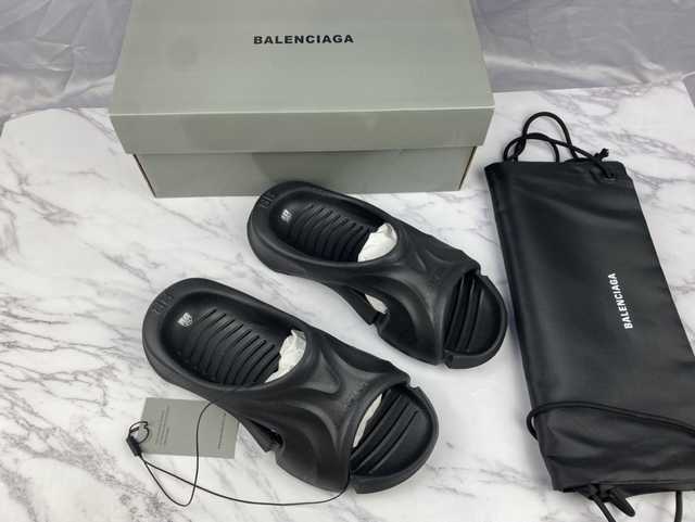 Balenciaga Mold Thong EVA