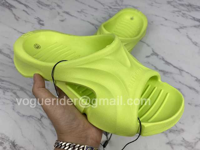 Balenciaga Mold Thong EVA Balenciaga Mold Thong EVA