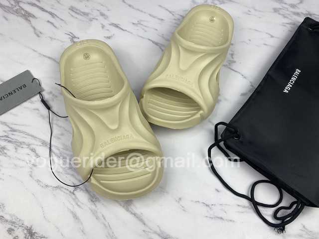 Balenciaga Mold Thong EVA Balenciaga Mold Thong EVA
