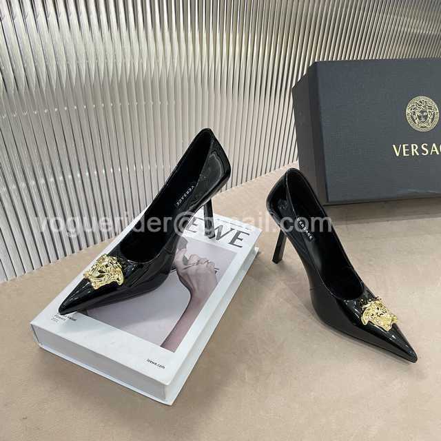 Versace 21s runway Versace 21s runway