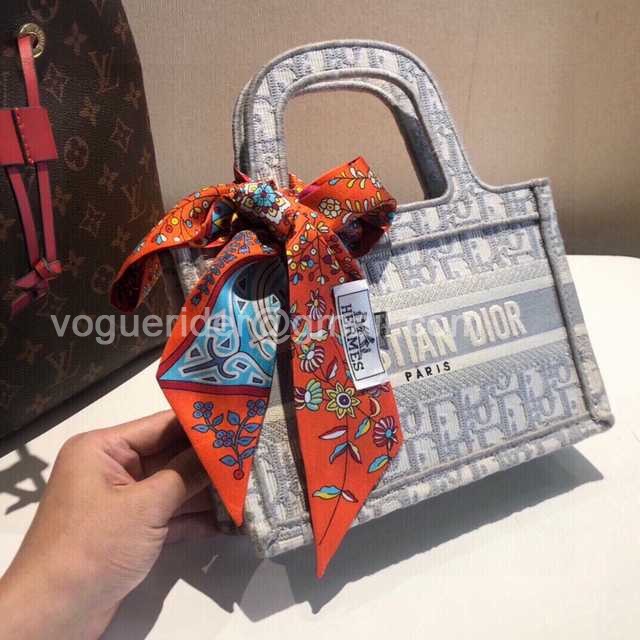 SS10036 Hermes SS10036 Hermes