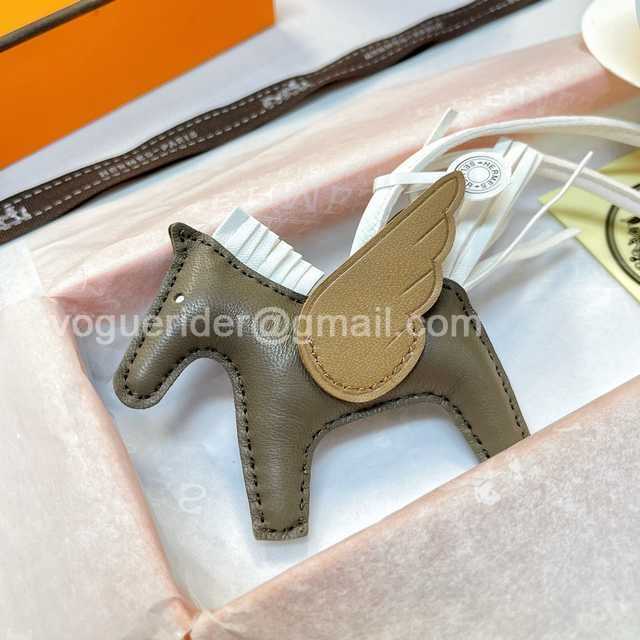 KC10051 Hermes Lambskin Pendant KC10051 Hermes Lambskin Pendant
