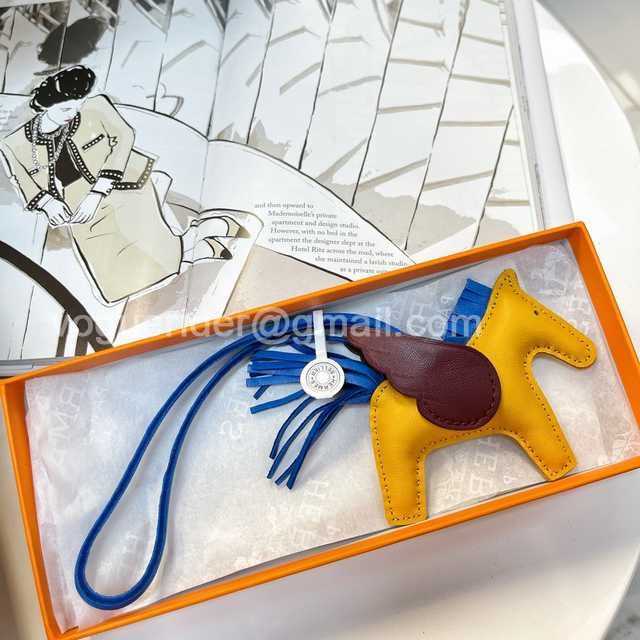 KC10051 Hermes Lambskin Pendant KC10051 Hermes Lambskin Pendant
